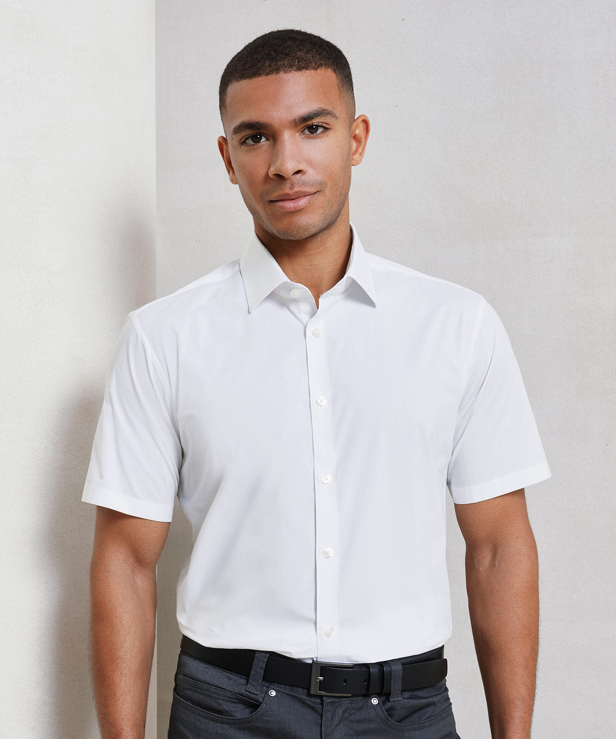 Premier Stretch Fit Cotton Poplin Short Sleeve Shirt
