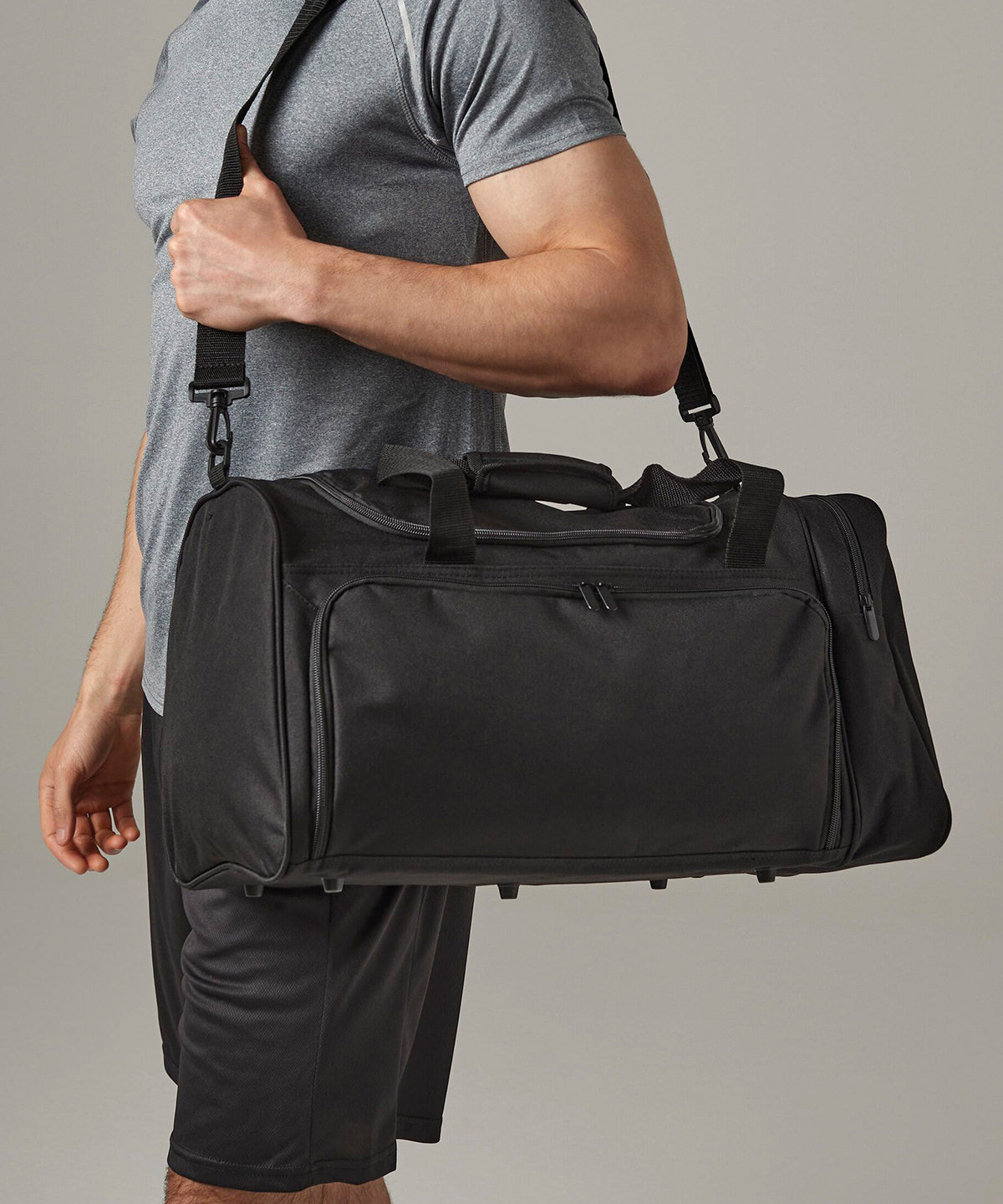 Quadra Universal Holdall Bag